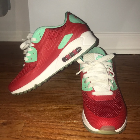 Green, red, and white Nike Air Max - Picture 4 of 7